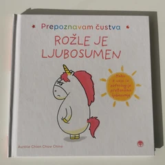 knjige za otroke, knjige o čustvih, knjige za otroke o čustvih, čustva, knjige čustva, čustva in knjige, čustva in otroci, otroci in čustva, rožle je ljubosumen, rožle je jezen, rožle je žalosten, safrologija, rožle knjige, otroške knjige, otroške knjige o čustvih, knjige za otroke, otroške knjige, rožle je zadovoljen, rožleta je strah, strah, jeza, ljubosumje, žalost, sramežljivost, rožle je sramežljiv, samorog, samorog rožle