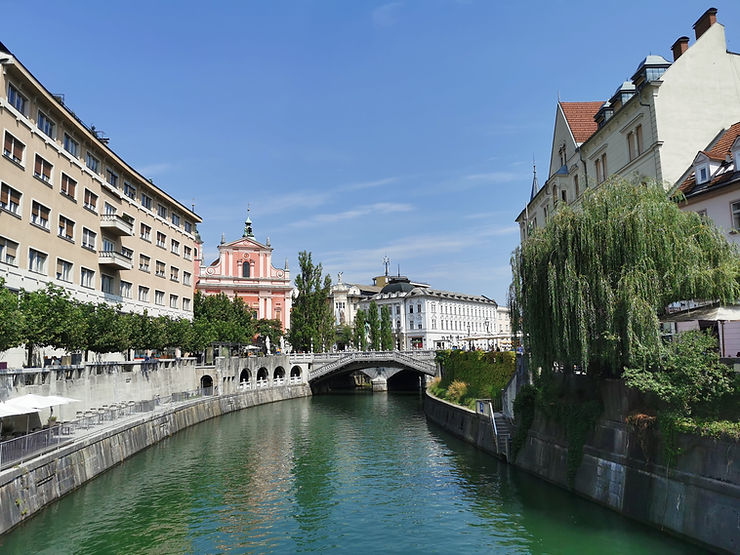 Ljubljana, Slovenia, European Best Destination 2022, kaj početi v Ljubljani, Ljubljana Slovenija, kaj početi v Ljubljani z otrokom, aktivnosti v Ljubljani, izlet ljubljana, izlet v Ljubljano, Ljubljana center, kam z otrokom v centru, mini city, mini zoo, zoo ljubljana, jahanje ljubljana, muzeji ljubljana