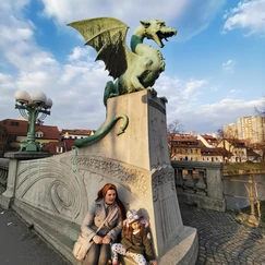 Zmajski most, Ljubljana, Ljubljana, Slovenia, European Best Destination 2022, kaj početi v Ljubljani, Ljubljana Slovenija, kaj početi v Ljubljani z otrokom, aktivnosti v Ljubljani, izlet ljubljana, izlet v Ljubljano, Ljubljana center, kam z otrokom v centru, mini city, mini zoo, zoo ljubljana, jahanje ljubljana, muzeji ljubljana, izlet v ljubljano in ideje, ljubljana ideje, kavarne z igrali ljubljana, ljubljana slovenija, izlet v ljubljano