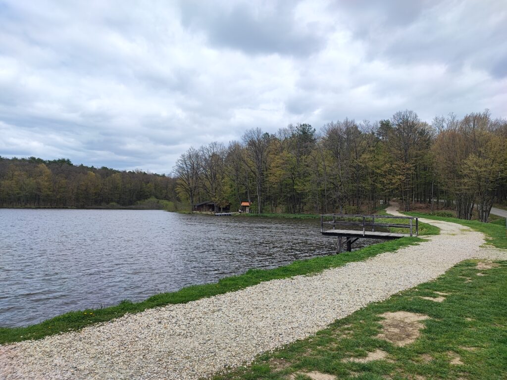 Prekmurje, Bukovniško jezero, kje spati v prekmurju, prekmurje kje spati, teambuilding prekmurje, jezero prekmurje, kaj početi v prekmurju, goričko, goričko izlet, prekmurje izlet, na izlet v prekmurje, slovenija izlet, družinski izlet, družinske počitnice, trideseta, energetske točke, pustolovski park, pustolovski park bukovniško jezero, izvir sv. vida, vidov izvir, cerkev sv. vida, gozd, pravljični park, pravljični gozd, pravljični park bukovniško jezero, pravljični park moravske toplice, moravske toplice, toplice, prekmurje toplice, hotel livada, hiša it volne, prekmurje prenočišča, moravske toplice apartma, izlet s psom, nastanitev za hišne ljubljenčke, prekmurska gibanica, hiša gibanice, hotel livada prestige, livada