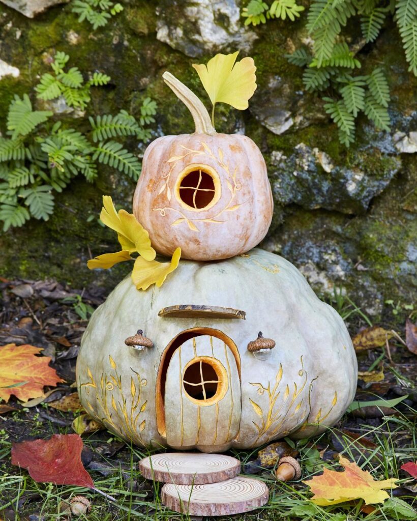 ustvarjanje za noč čarovnic, noč čarovnic, diy halloween, ustvarjanje za halloween, halloween za otroke, izdelovanje buč, DIY noč čarovnic, ustvarjanje duhov, duhovi, duh, duh iz papirja, buča iz papirja, okraševanje buč, buče za noč čarovnic, halloween buče, hokaido buče, oranžne buče, zombie, mumija, ustvarjanje z otroki, aktivnosti za otroke, jesenske aktivnosti, jesen, štampiljke za otroke, vampir, pajek, naredi bučo, spider web, pajek diy, netopir, plastelin, domači plastelin, lizika duh, lizika, domača štampiljka, ustvarjanje z malčkom, noč čarovnic, halloween, jesen