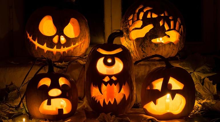 noč čarovnic, kdaj je noč čarovnic, kdaj bo noč čarovnic, kaj je halloween, kdaj je halloween, helovin, helloween, halloween ali helloween, običaji za noč čarovnic, rituali halloween, izrezovanje buč, izrezljati buče, buče za noč čarovnic, buče za halloween, oranžne buče, ideje za noč čarovnic, aktivnosti za noč čarovnic, filmi za noč čarovnic, risanke za noč čarovnic, praznovanje halloween, jack o'lantern, jack buča, jack luč, jack lantern, čarovnice, strahovi, duhovi