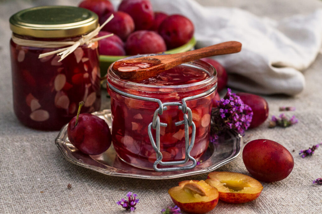 slivova marmelada, recept marmelada, recept džem, đem, slivov džem, slivova marmelada recept, recept slivova, marmelada, recepti, sladice, ozimnica, kako pripraviti ozimnico, recepti s slivami.