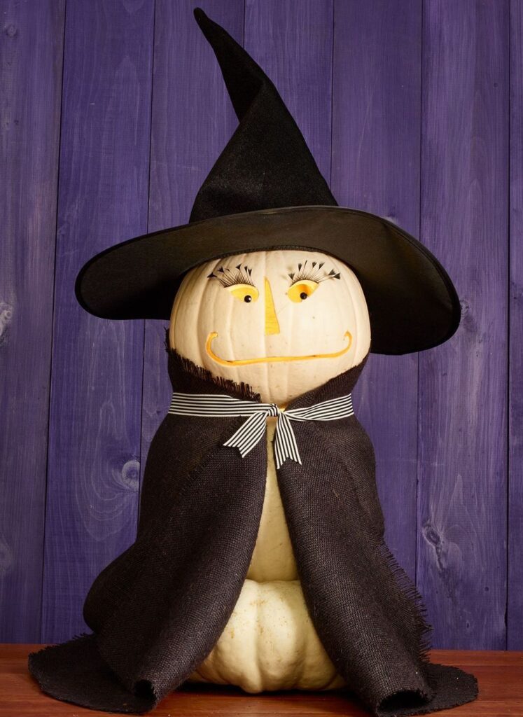 ustvarjanje za noč čarovnic, noč čarovnic, diy halloween, ustvarjanje za halloween, halloween za otroke, izdelovanje buč, DIY noč čarovnic, ustvarjanje duhov, duhovi, duh, duh iz papirja, buča iz papirja, okraševanje buč, buče za noč čarovnic, halloween buče, hokaido buče, oranžne buče, zombie, mumija, ustvarjanje z otroki, aktivnosti za otroke, jesenske aktivnosti, jesen, štampiljke za otroke, vampir, pajek, naredi bučo, spider web, pajek diy, netopir, plastelin, domači plastelin, lizika duh, lizika, domača štampiljka, ustvarjanje z malčkom, noč čarovnic, halloween, jesen