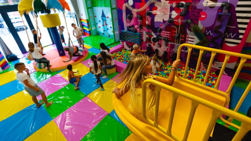 igralnice za otroke, zumma kids, mala ulica, igralnice za otroke ljubljana, ljubljana igralnice, kam z otrokom v ljubljani, ljubljana, notranje igralnice za otroke, dogodki v ljubljani za otroke, dogodki za otroke, dogodki za otroke v ljubljani, predstave za otroke, igralnica, igralnica ljubljana, najboljša igralnica, igralnica za malčke, igralnica z lokalom, igralnice z lokalom, DC Mala ulica, družinski center mala ulica, trideseta, lollipop, planet lollipop, igralnica aleja, aleja igralnica, igralnica lollipop, lollipop igralnica, lolliland, igralnica lolliland, igralnica btc, btc igralnica, igralnice slovenija, notranje igralnice, notranje igralnice za otroke, notranje igralnice po sloveniji, lokali z igrali, igralni kotiček, igralnice po sloveniji