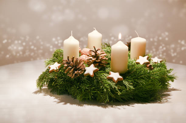 adventni venec, adventni venček, advent wreath, kdaj je prva adventna nedelja, adventna nedelja, adventne nedelje, kaj je advent, adventni izleti, kaj je adventni koledar, adventna nedelja 2023, advent december 2023, advent v zagrebu, advent v avstriji, simbol adventa, adventni koledar za otroke, adventni koledarji, diy adventni koledar, advent calendar, božič, božični čas, prazniki, božični prazniki, božično novoletni prazniki, ideje za božič, božična darila za otroke, božič 2023, božična darila za družino, božična darila zanjo, božična darila zanj